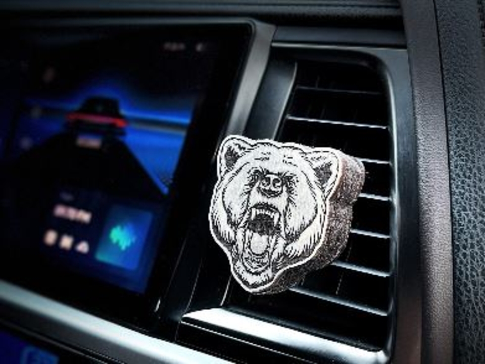 Дефлектор на магните Медведь рычит черно-белый