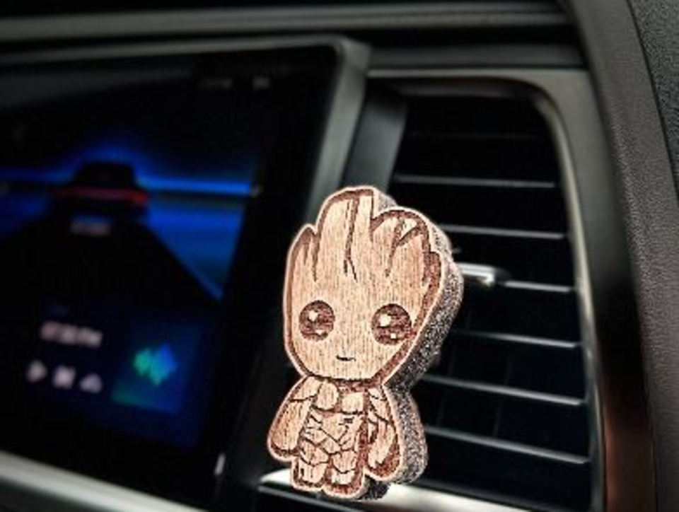 Дефлектор на магните Грут коричнево-белый